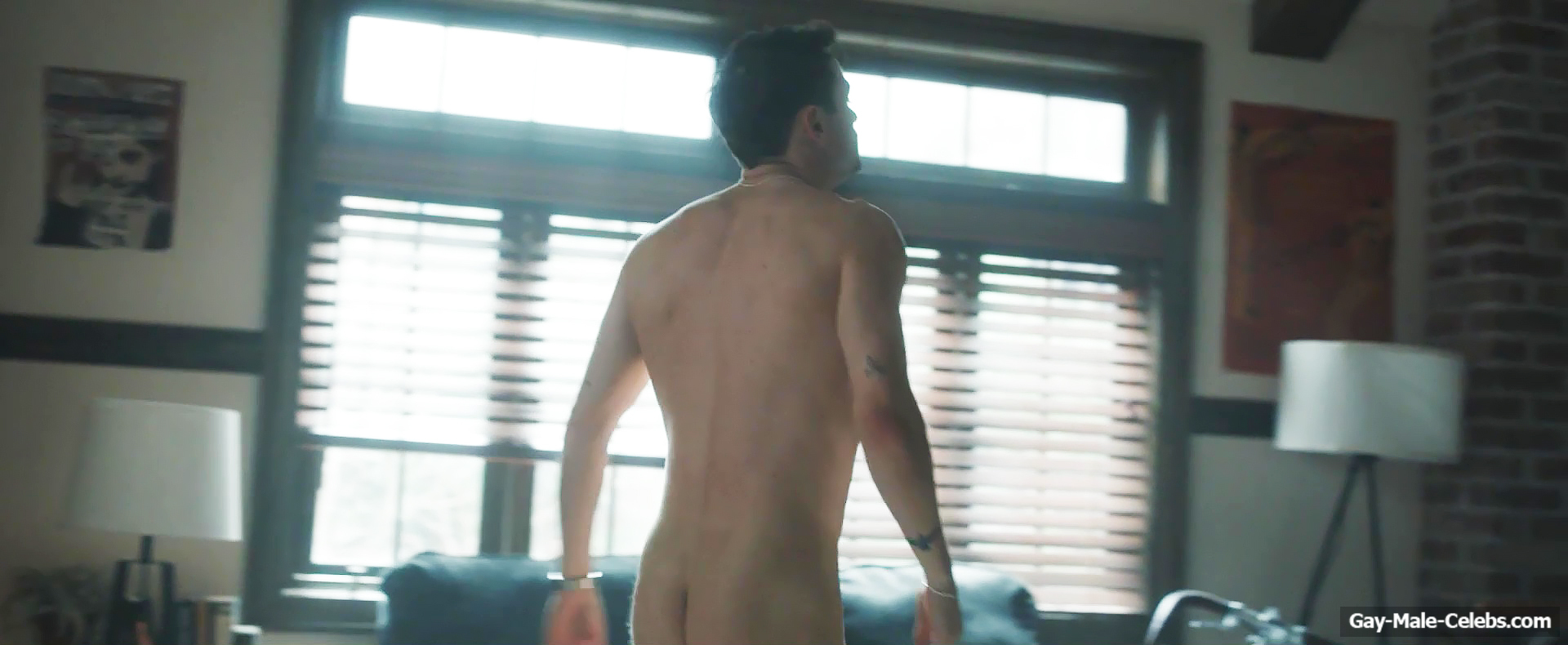 Thomas Doherty Nude And Sexy in Tell Me Lies