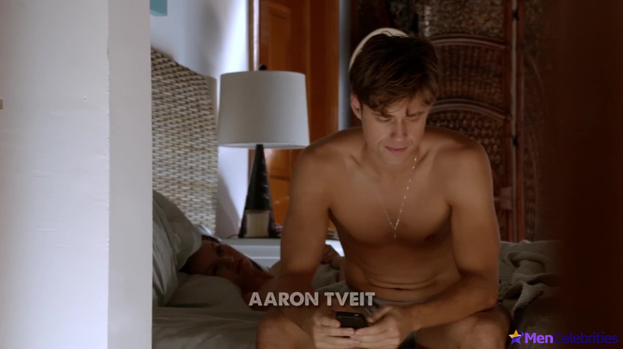 Aaron Tveit Nude And Erotic Gay Actions Collection