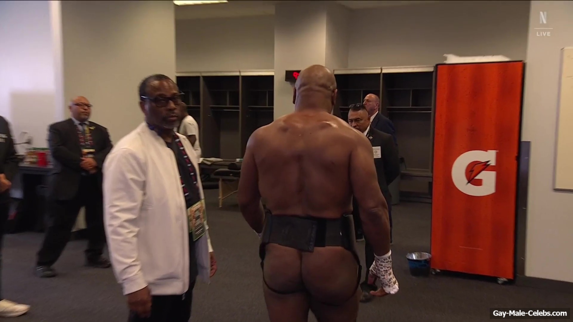 Mike Tyson bare butt