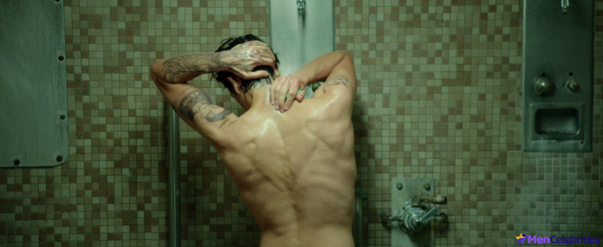 Adrien Brody nude shower