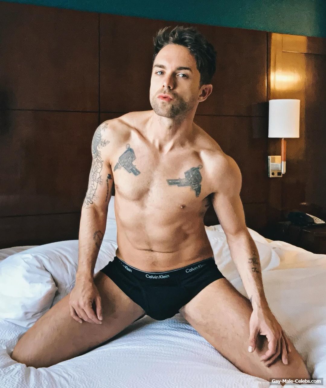 Thomas Dekker Nude And Sexy Underwear Photos