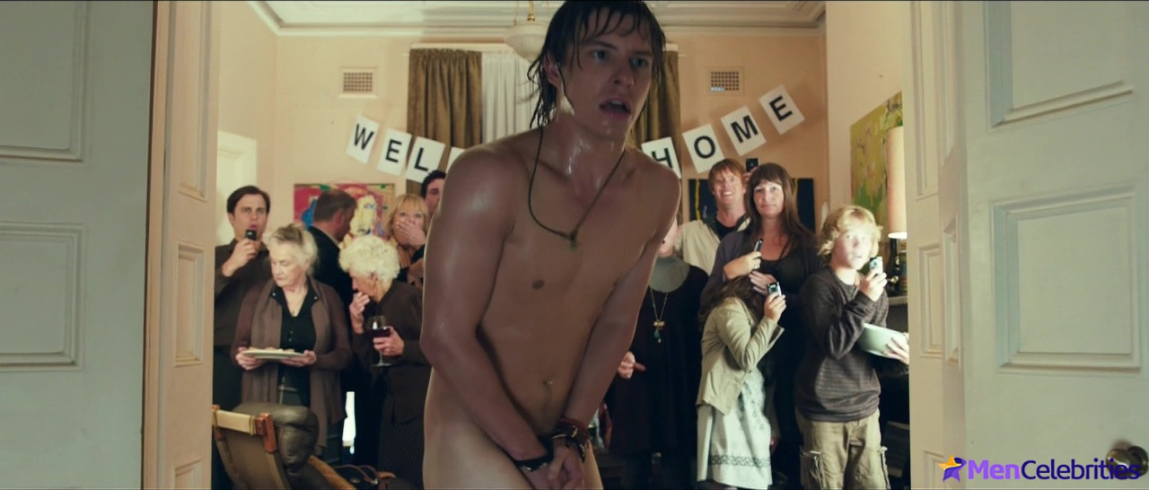 Xavier Samuel frontal nude