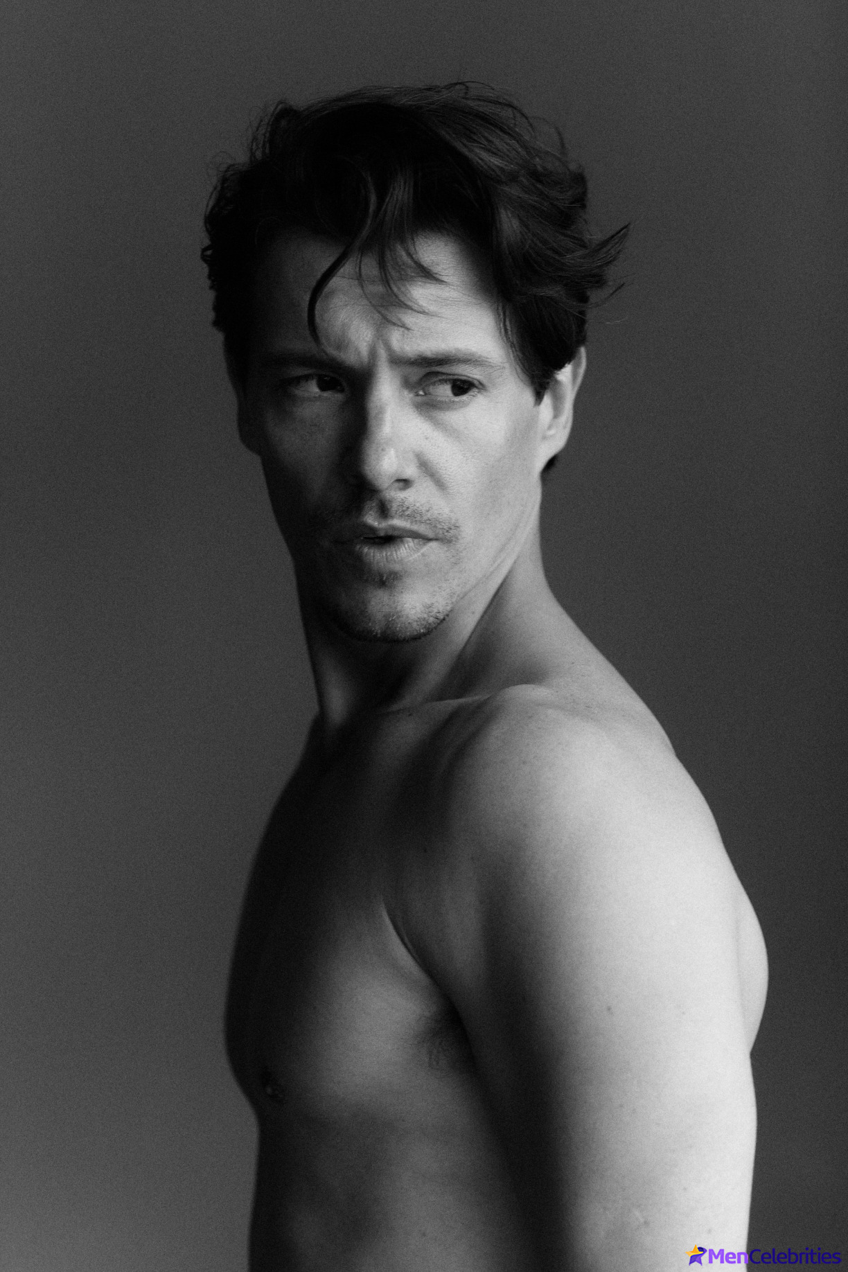 Xavier Samuel exposed