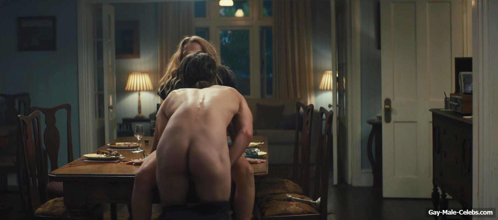Xavier Samuel ass