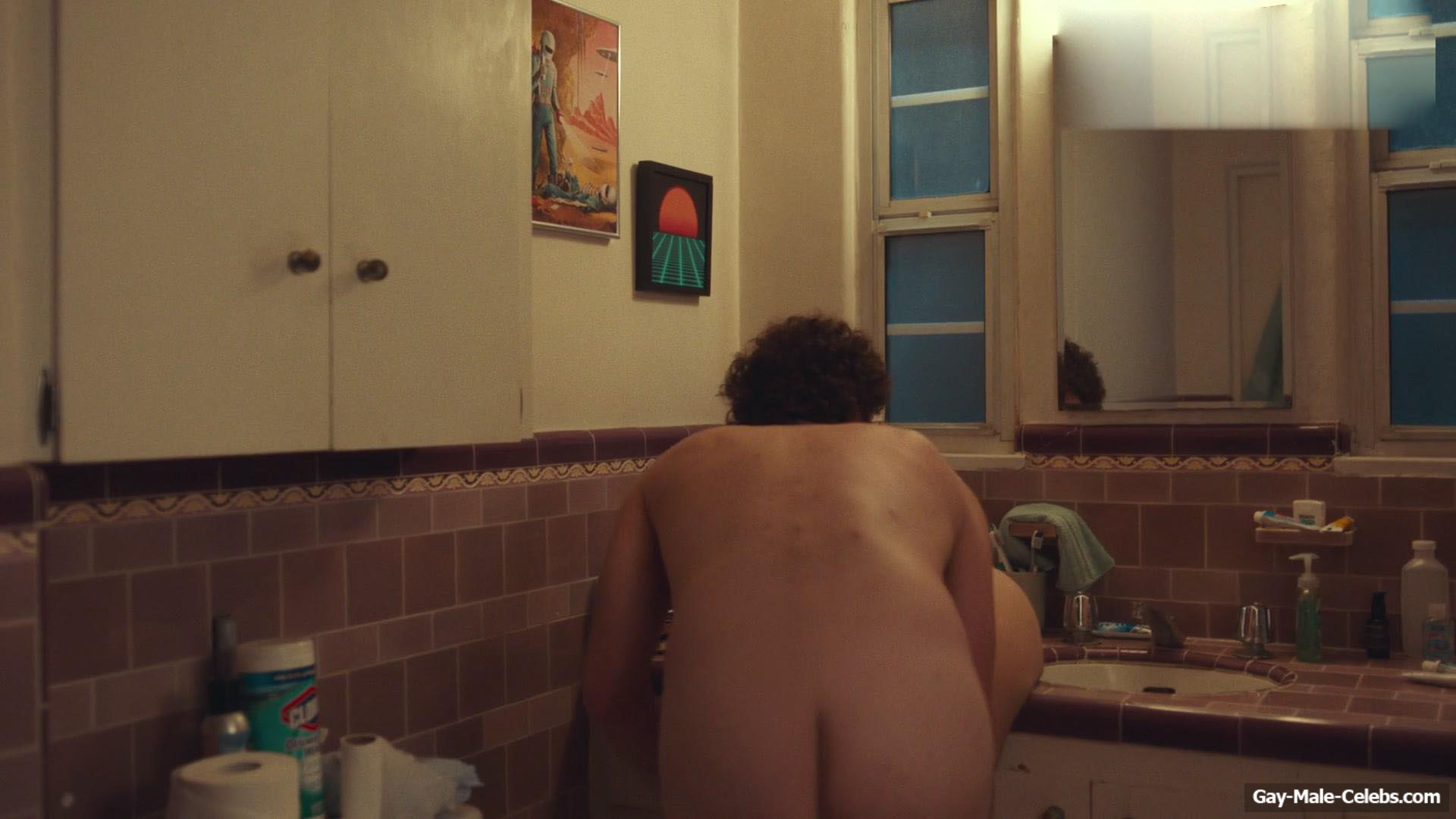Lil Dicky bare butt