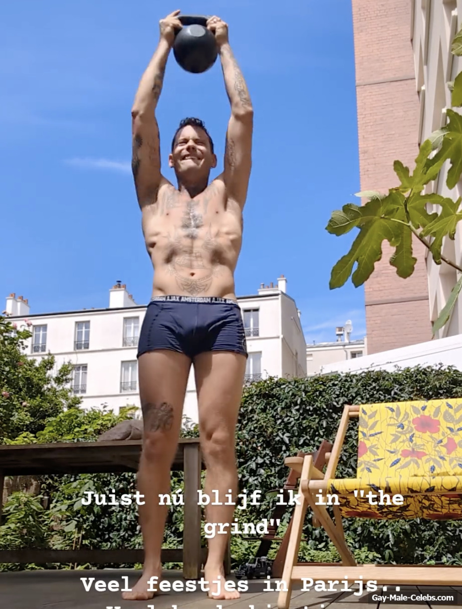 Bob Douwe penis bulge