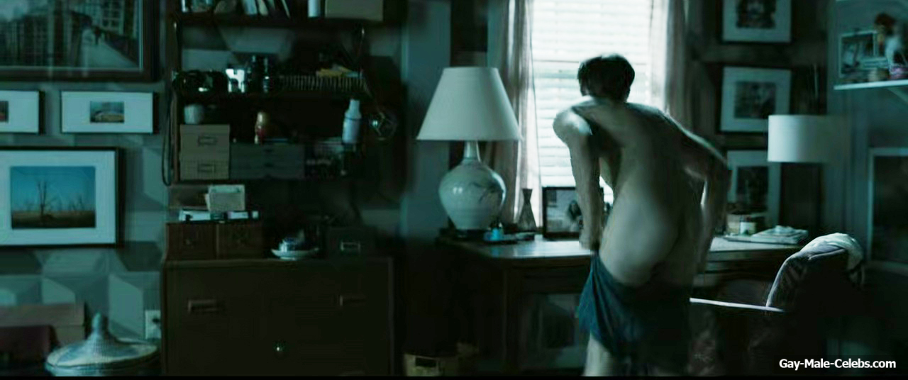 Hunter Doohan naked butt