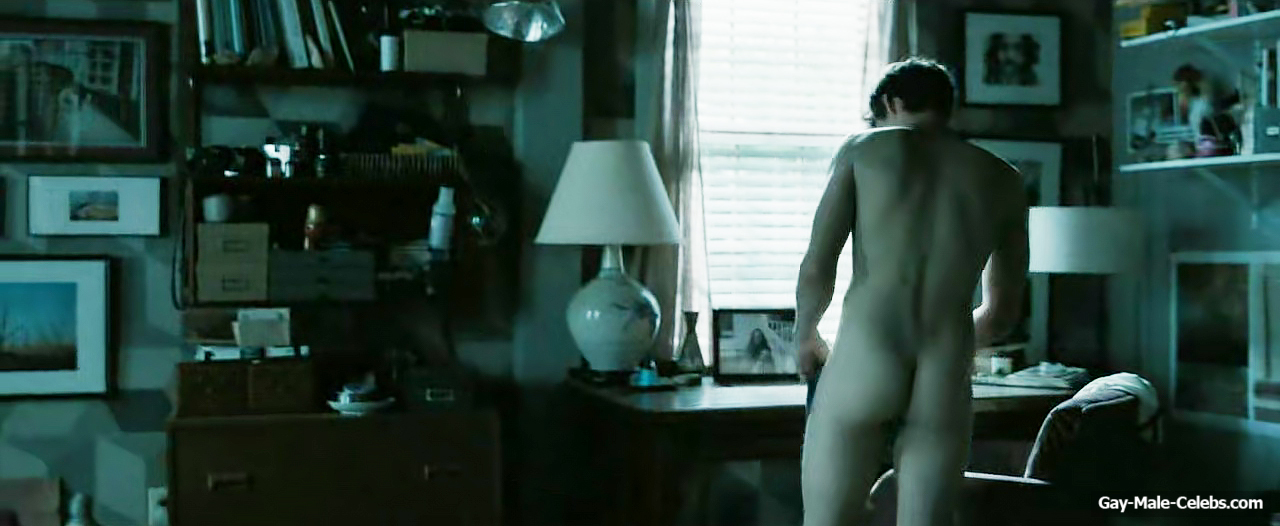 Hunter Doohan nude ass