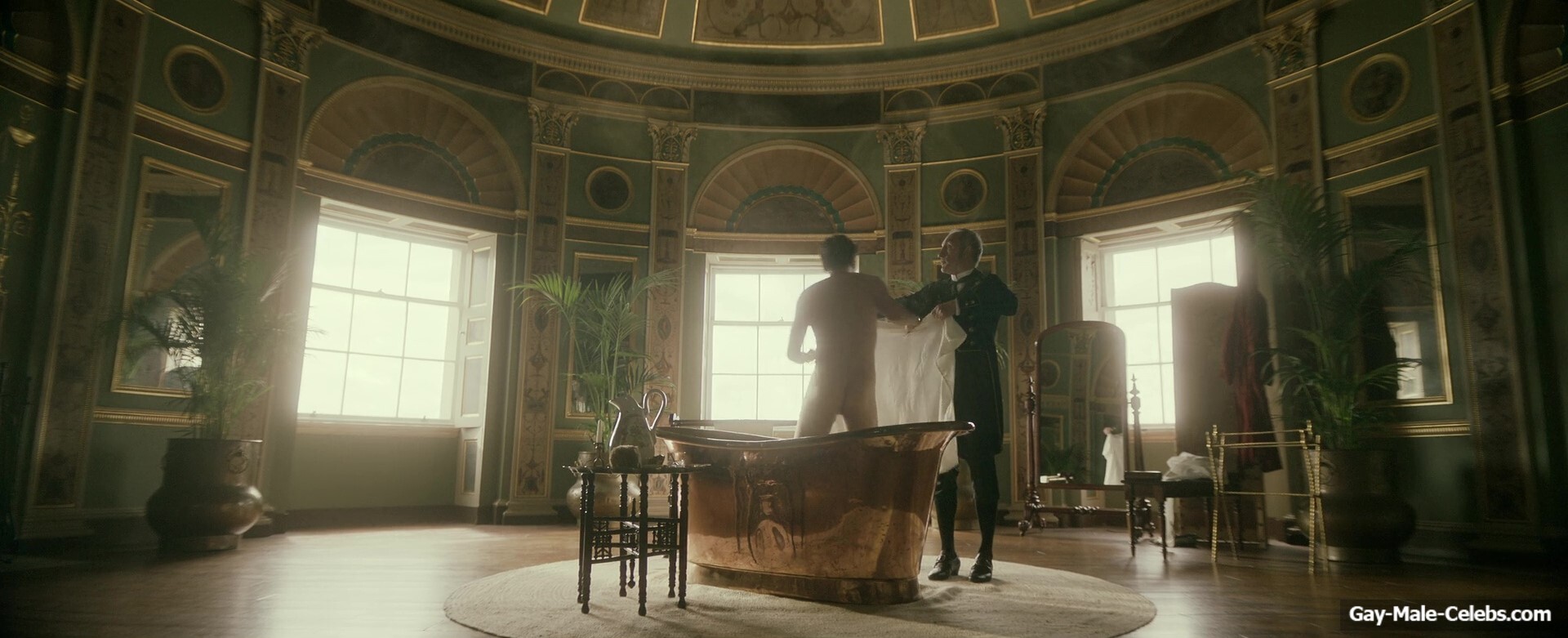 Anthony Boyle bare butt