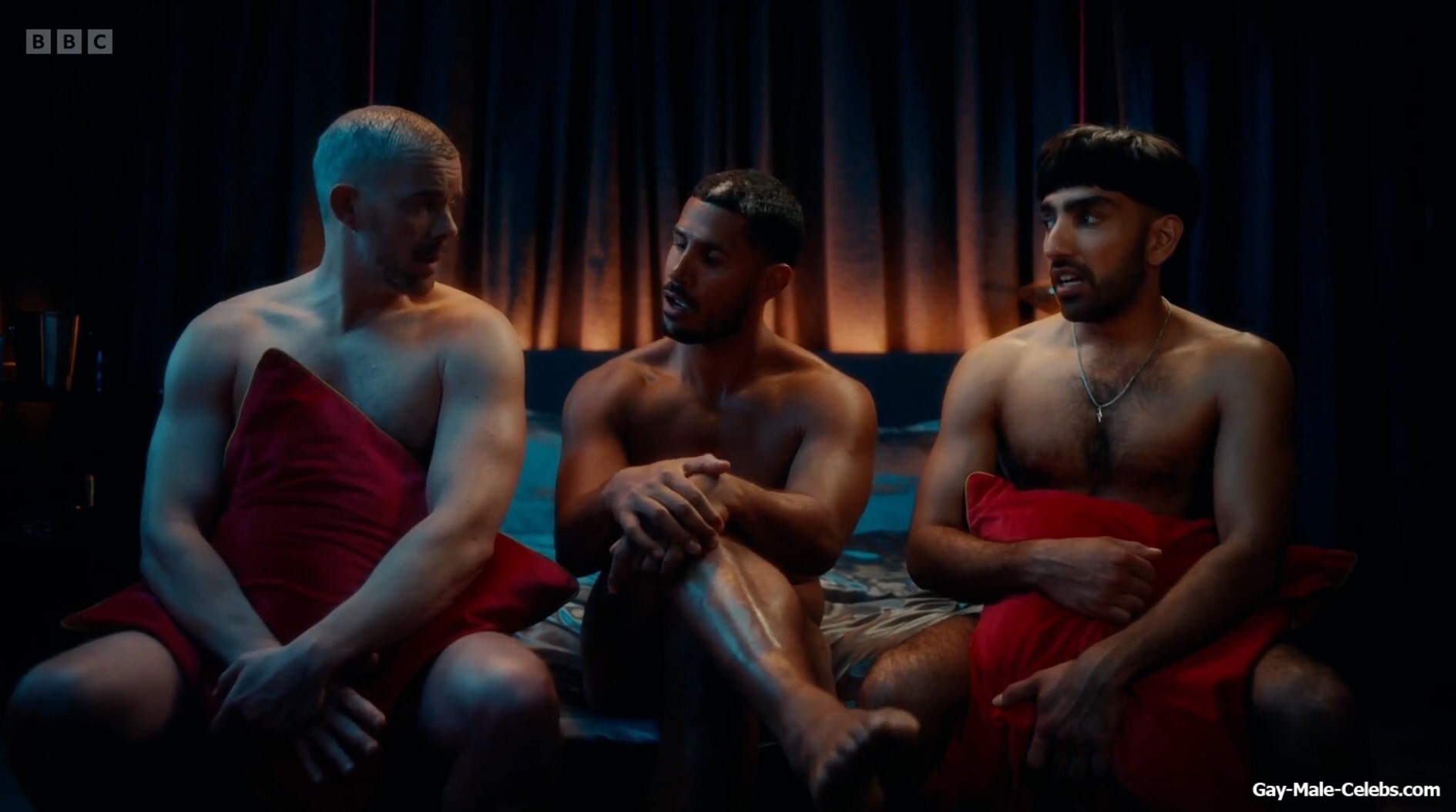 Russell Tovey gay scenes