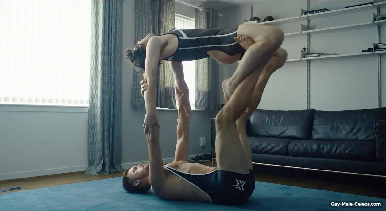 Alexander Skarsgard exposed