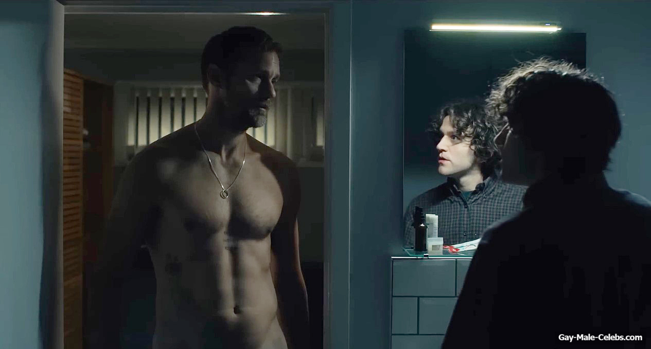 Alexander Skarsgard naked
