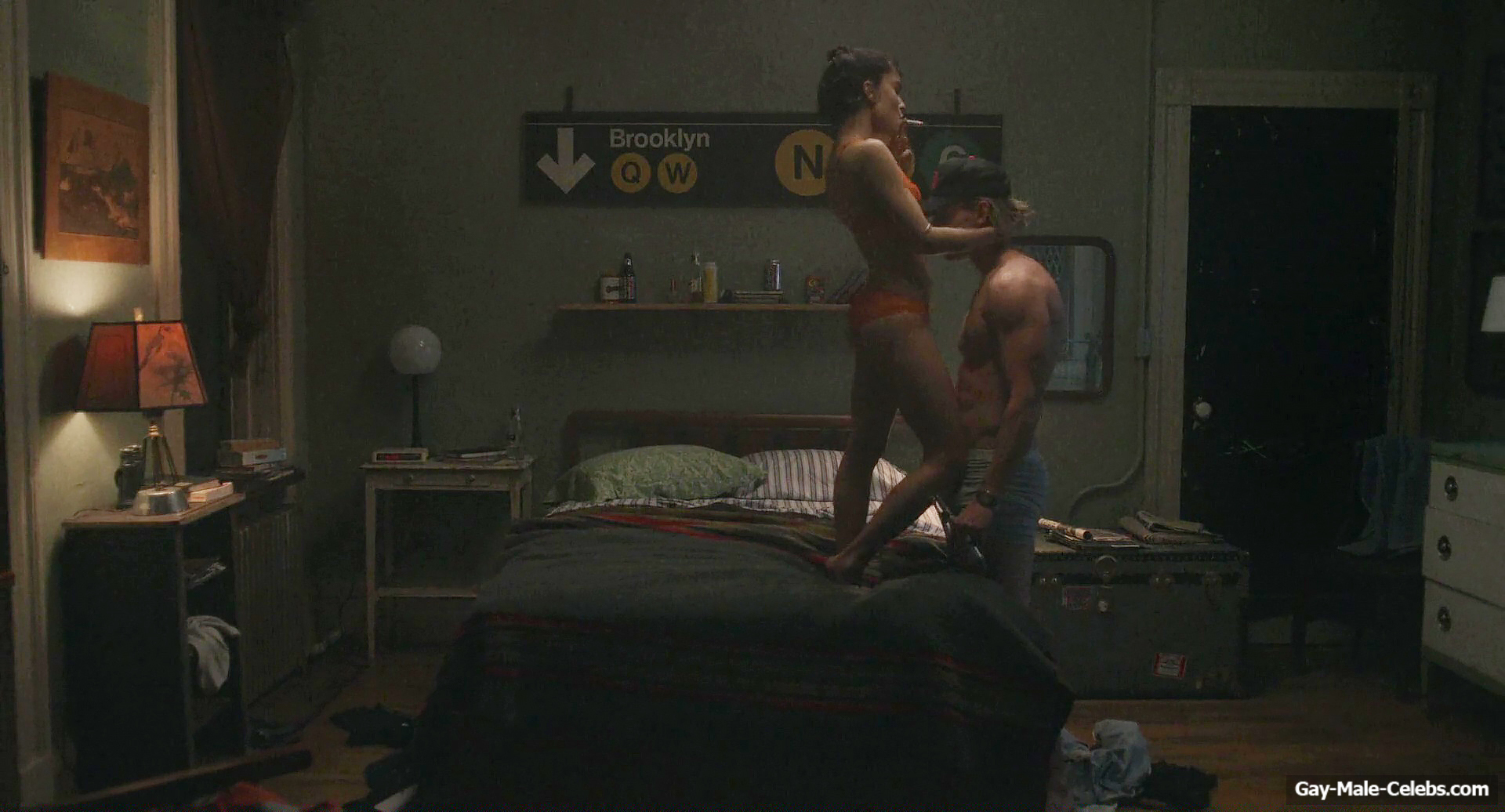 Austin Butler nude in Caught Stealing