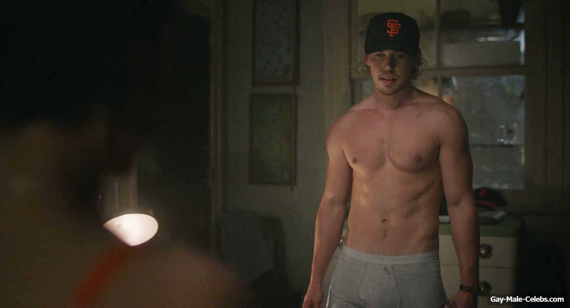 Austin Butler nude in Caught Stealing