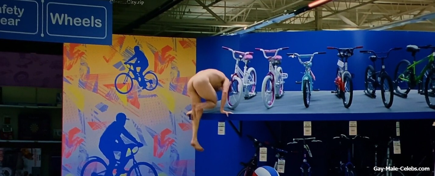 Channing Tatum nude in Roofman