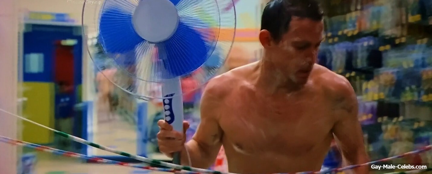 Channing Tatum nude in Roofman