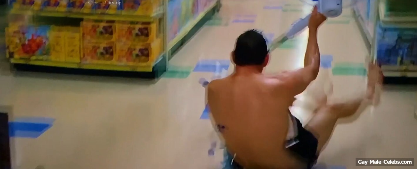 Channing Tatum nude in Roofman