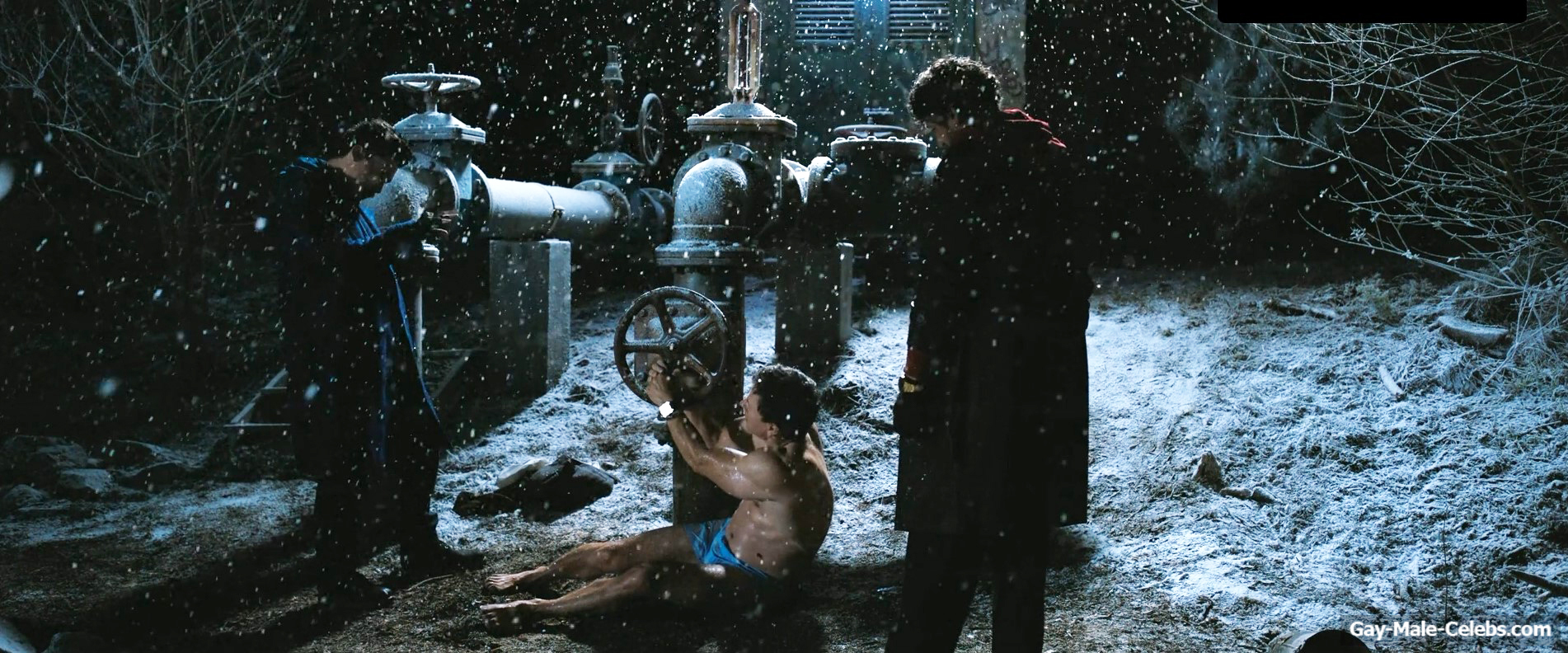 Mark Wahlberg Shirtless in Play Dirty