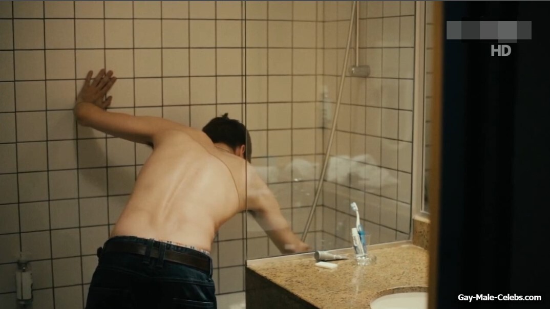 Nico Rogner nude in Looking for Simon