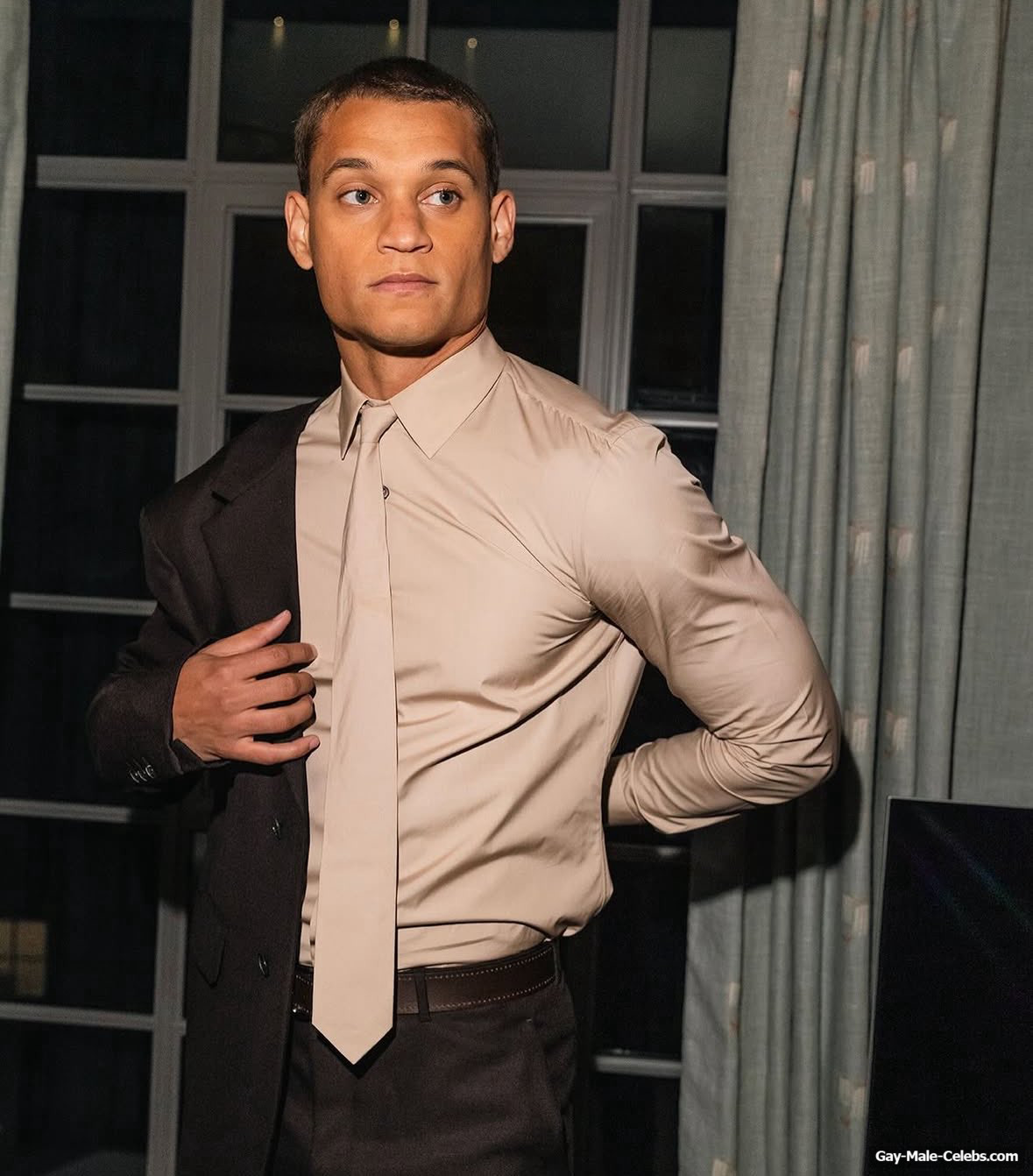 Tyriq Withers shirtless and bulge pics