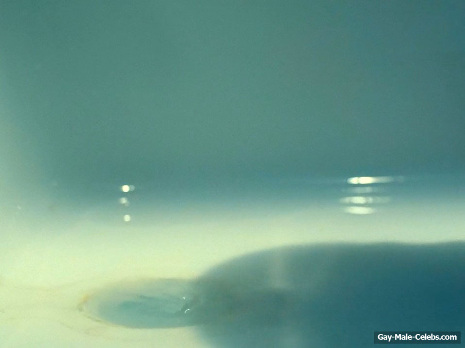 Barry Keoghan nude in Saltburn