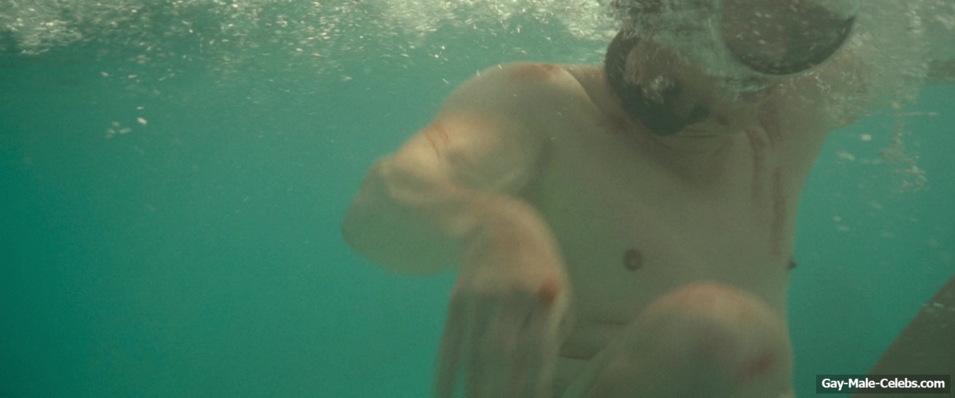 Billy Zane nude in Waltzing With Brando