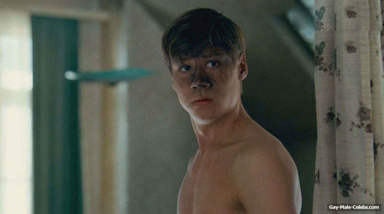 David Kross Nude Real Dick & Uncensored Scenes in The Reader