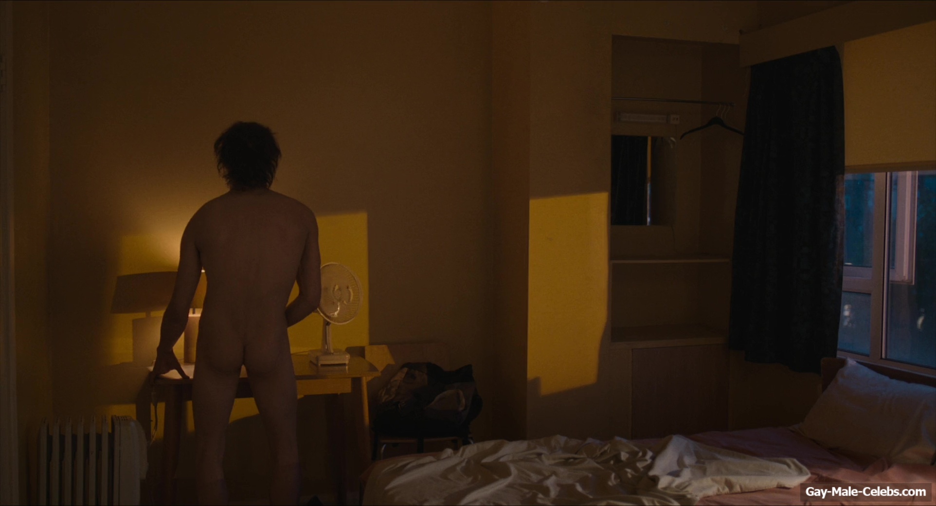 Frank Dillane Nude Balls & Jerk Off Scenes In Urchin