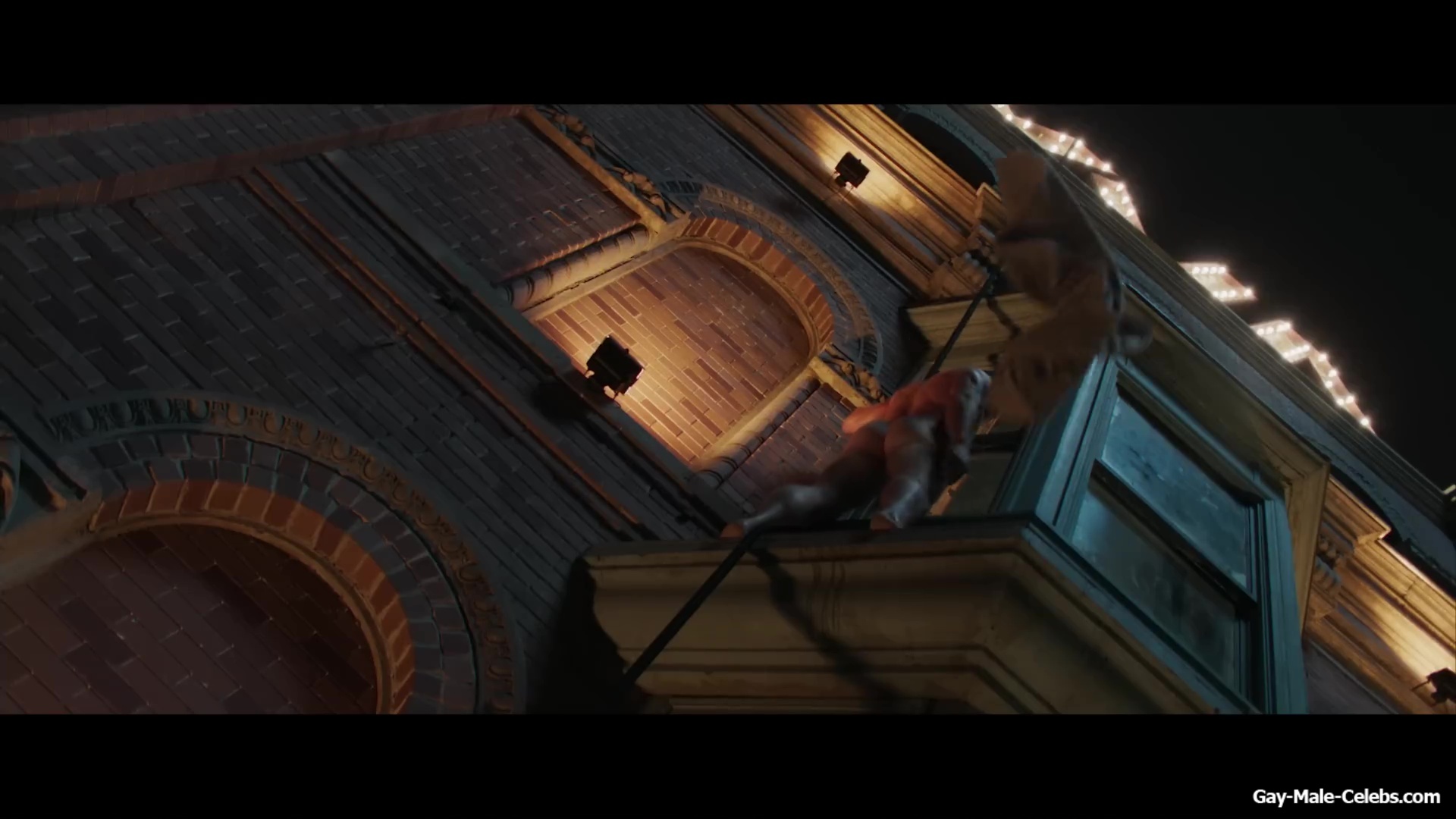 Glen Powell nude in The Running Man BTS