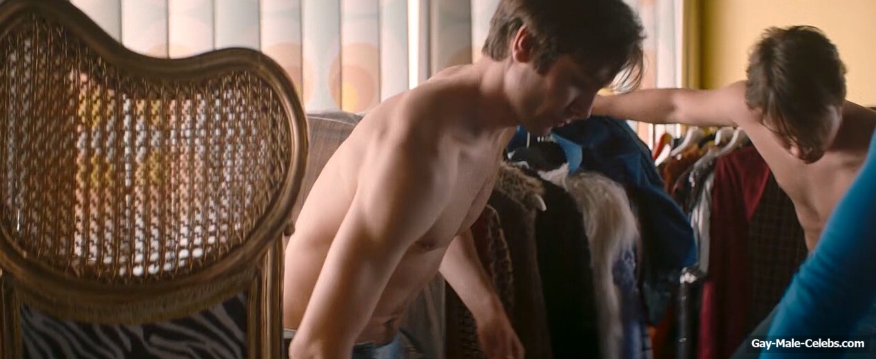 Marco Rossetti in nude in Mrs Playmen