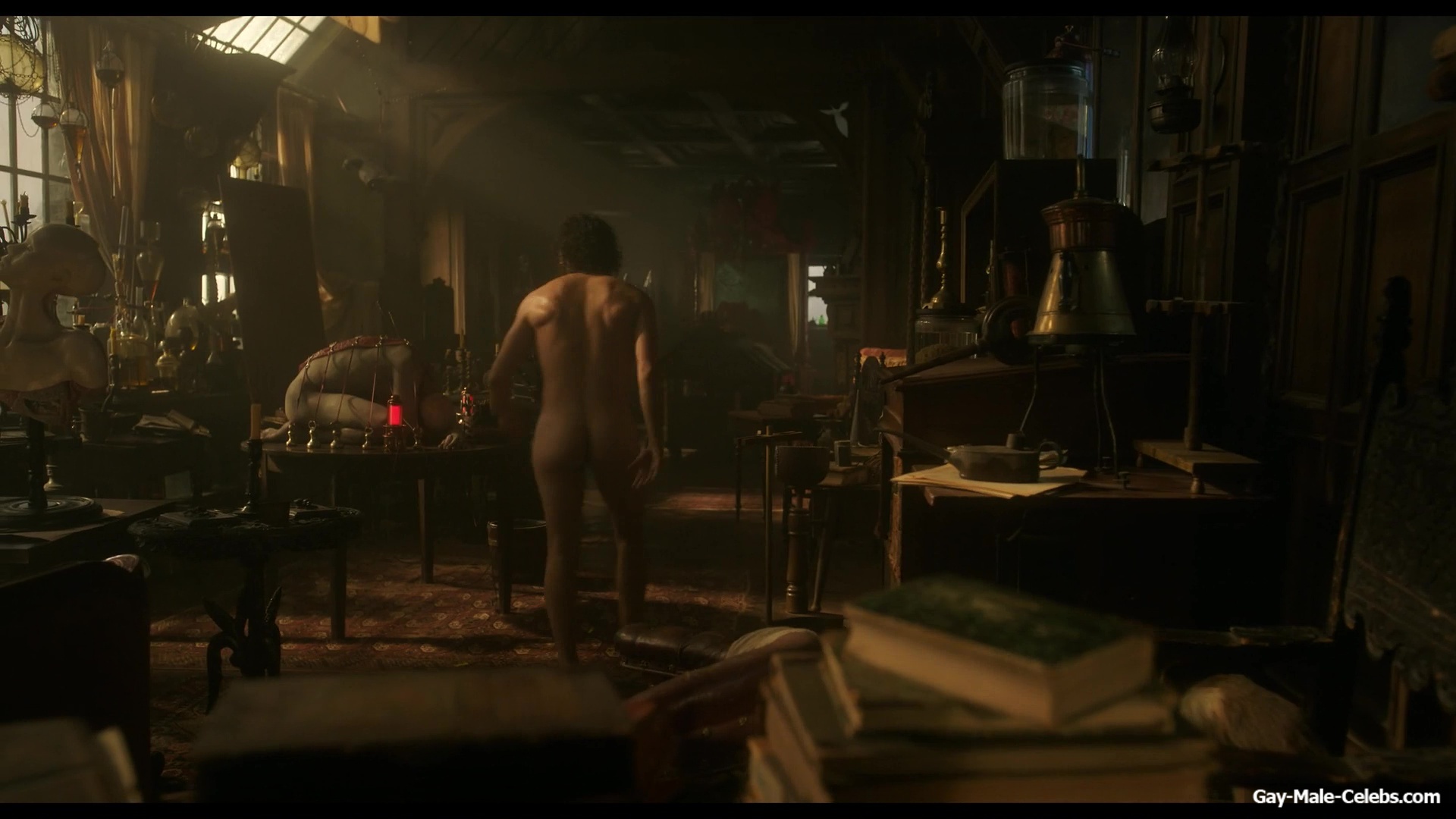 Oscar Isaac ass