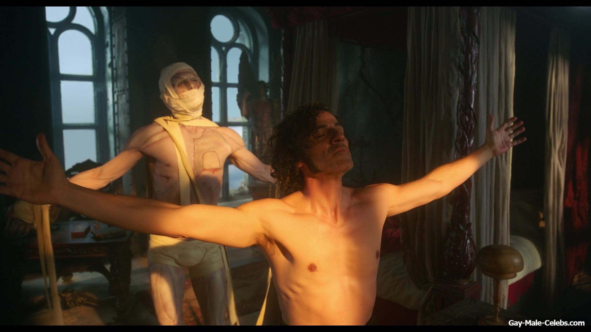 Oscar Isaac nude in Frankenstein