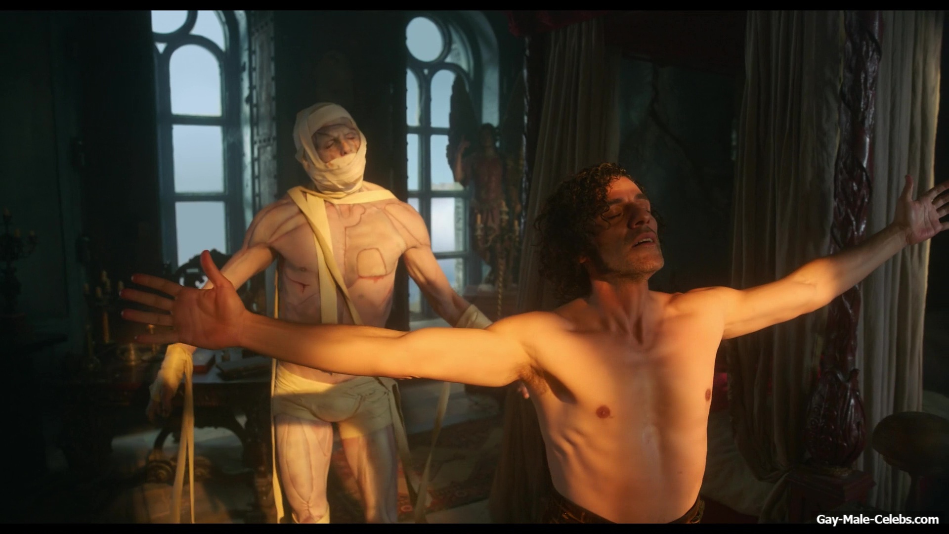 Oscar Isaac nude in Frankenstein