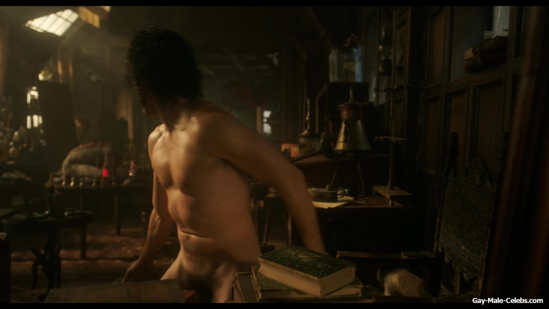 Oscar Isaac uncensored nudes