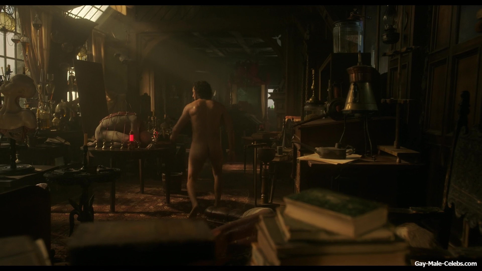 Oscar Isaac nude in Frankenstein