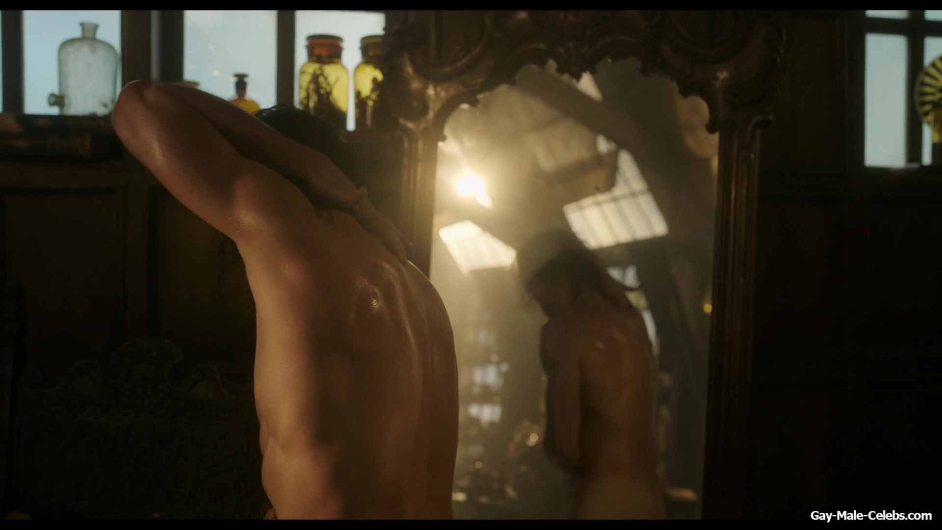 Oscar Isaac nude in Frankenstein