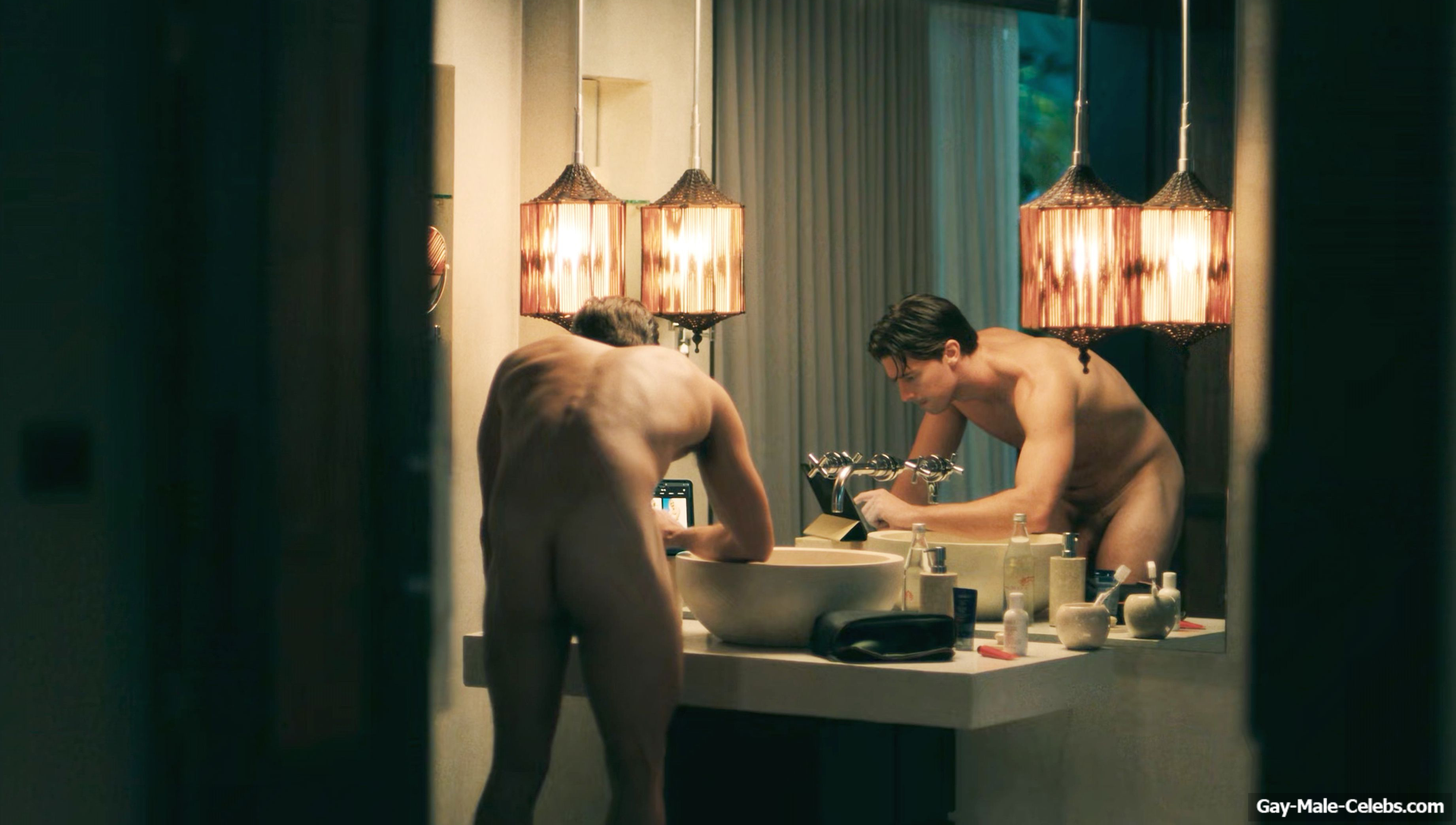 Patrick Schwarzenegger nude in The White Lotus