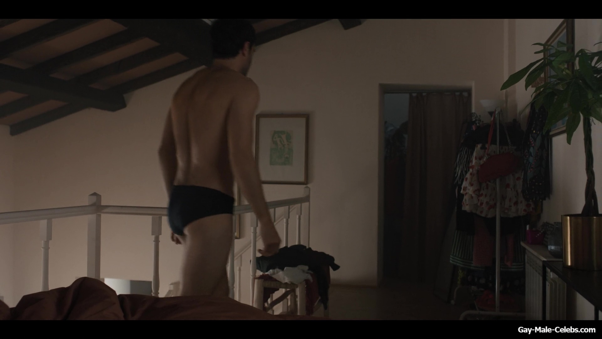 Eugenio Franceschini nude in Emily in Paris