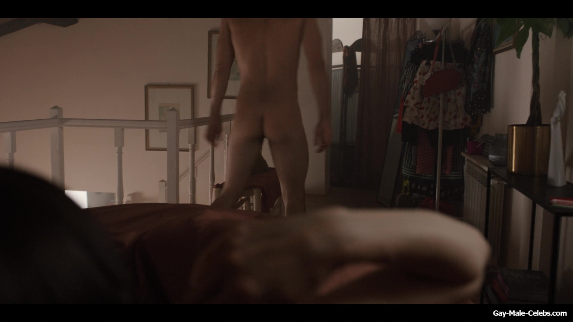 Eugenio Franceschini nude in Emily in Paris