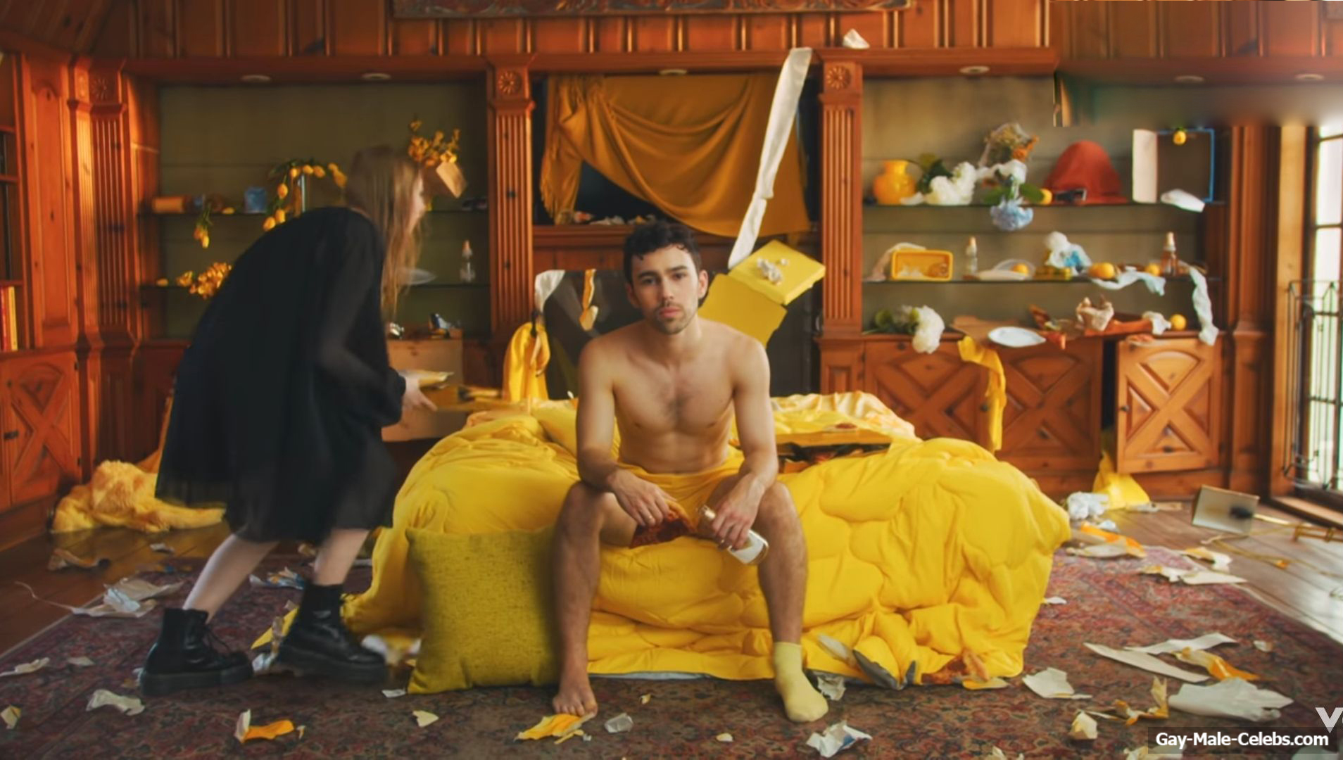 Max Schneider shirtless