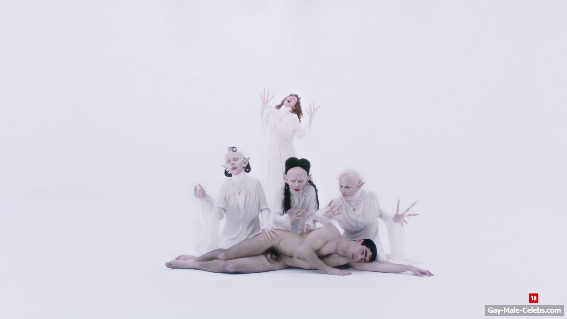 Omar Ayuso uncensored nude