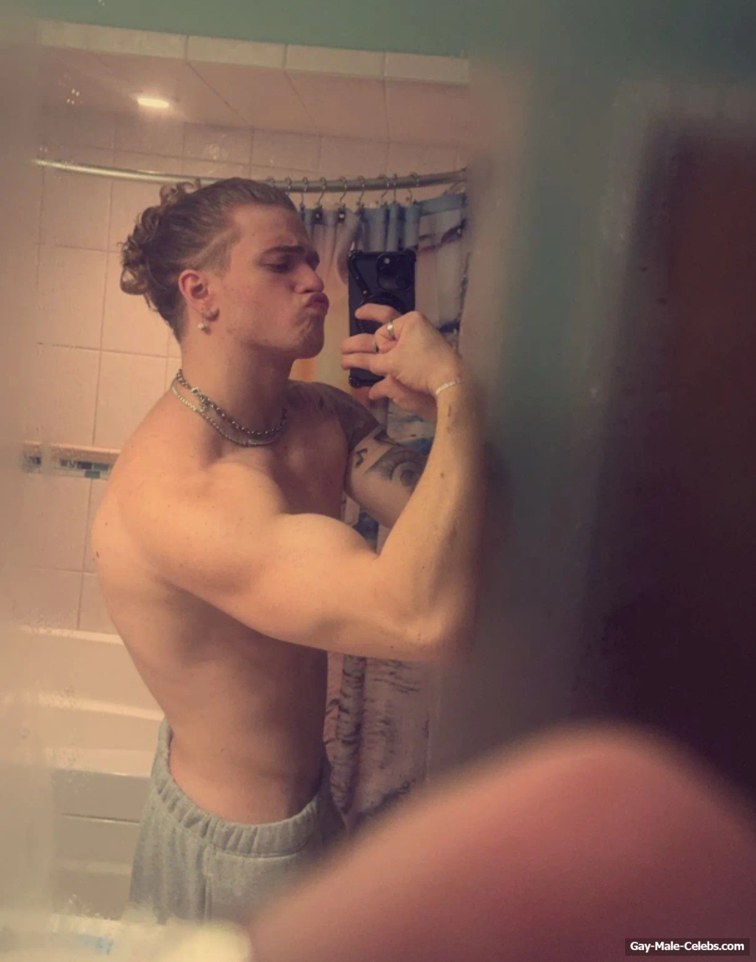 Shane Appell Big Bulging Cock & Shirtless Photos