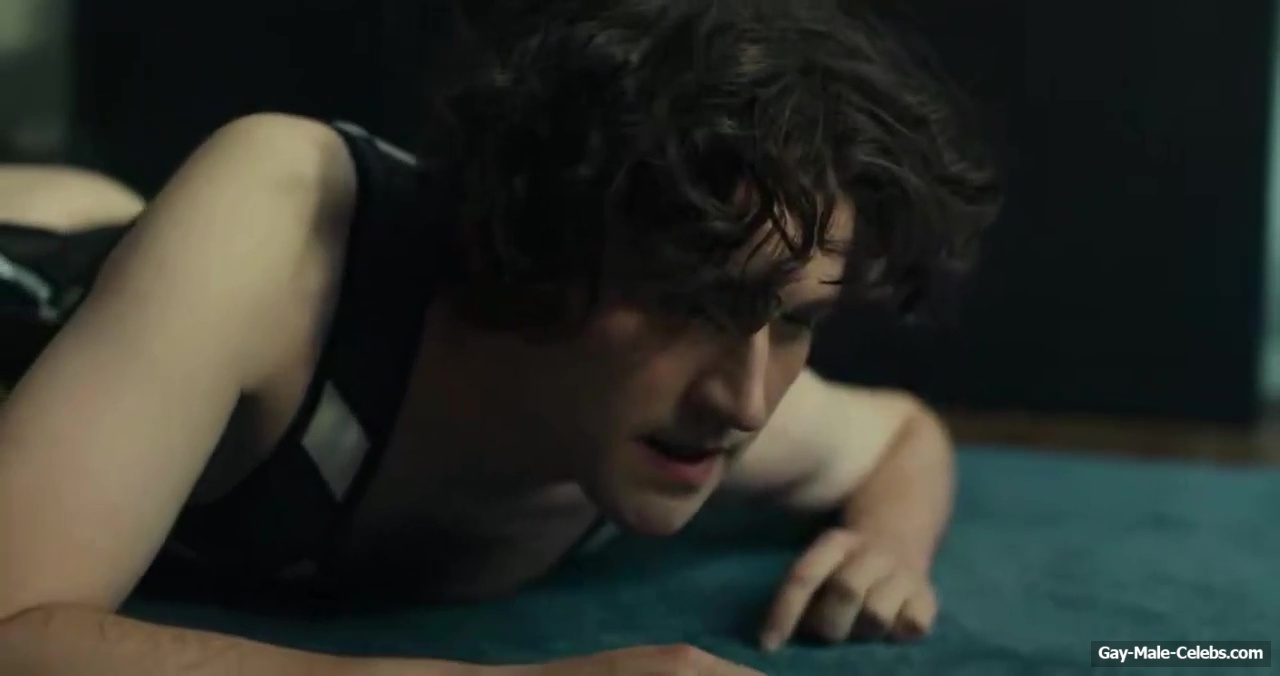 Alexander Skarsgard and Harry Melling gay sex in Pillion