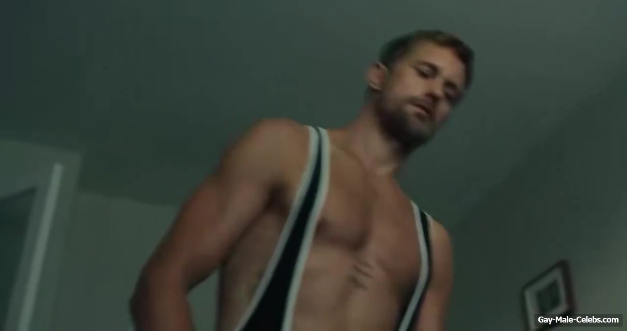 Alexander Skarsgard and Harry Melling gay sex in Pillion