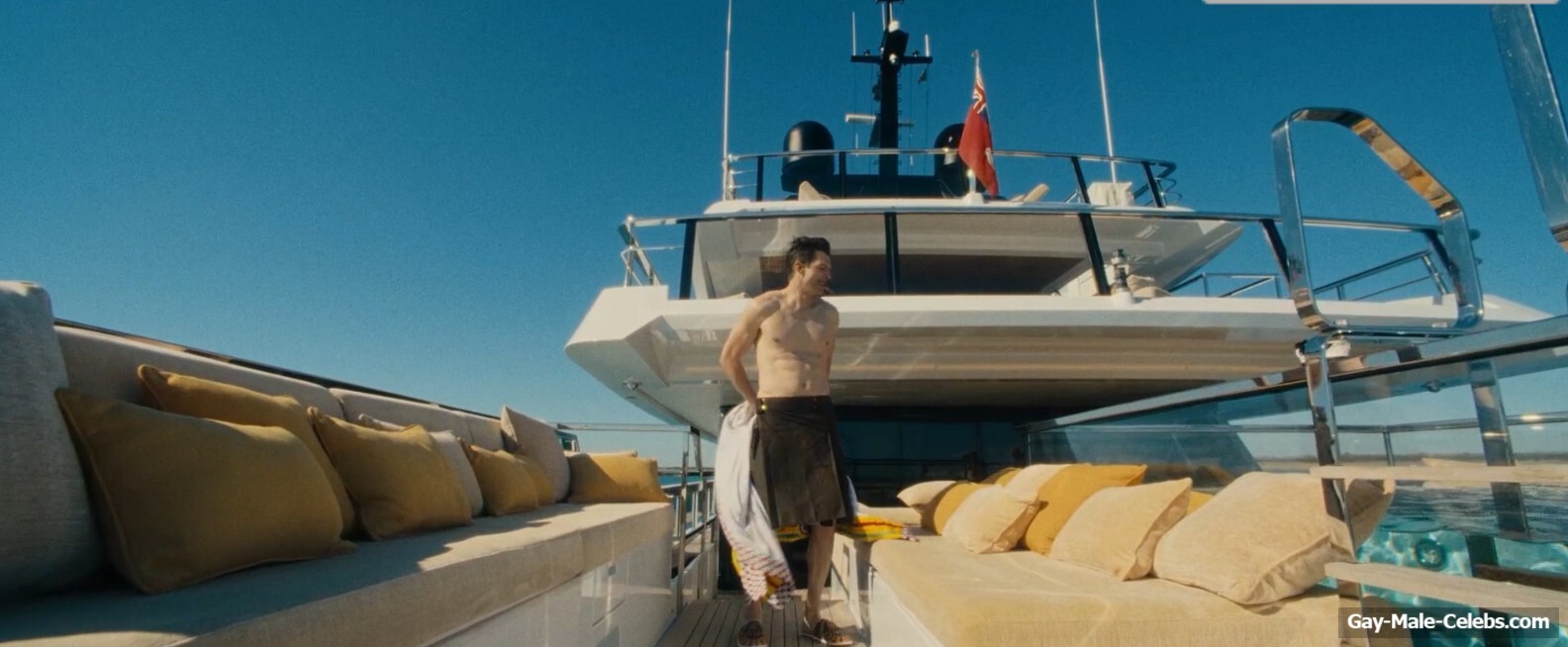 Ashton Kutcher Shirtless Bulge in The Beauty