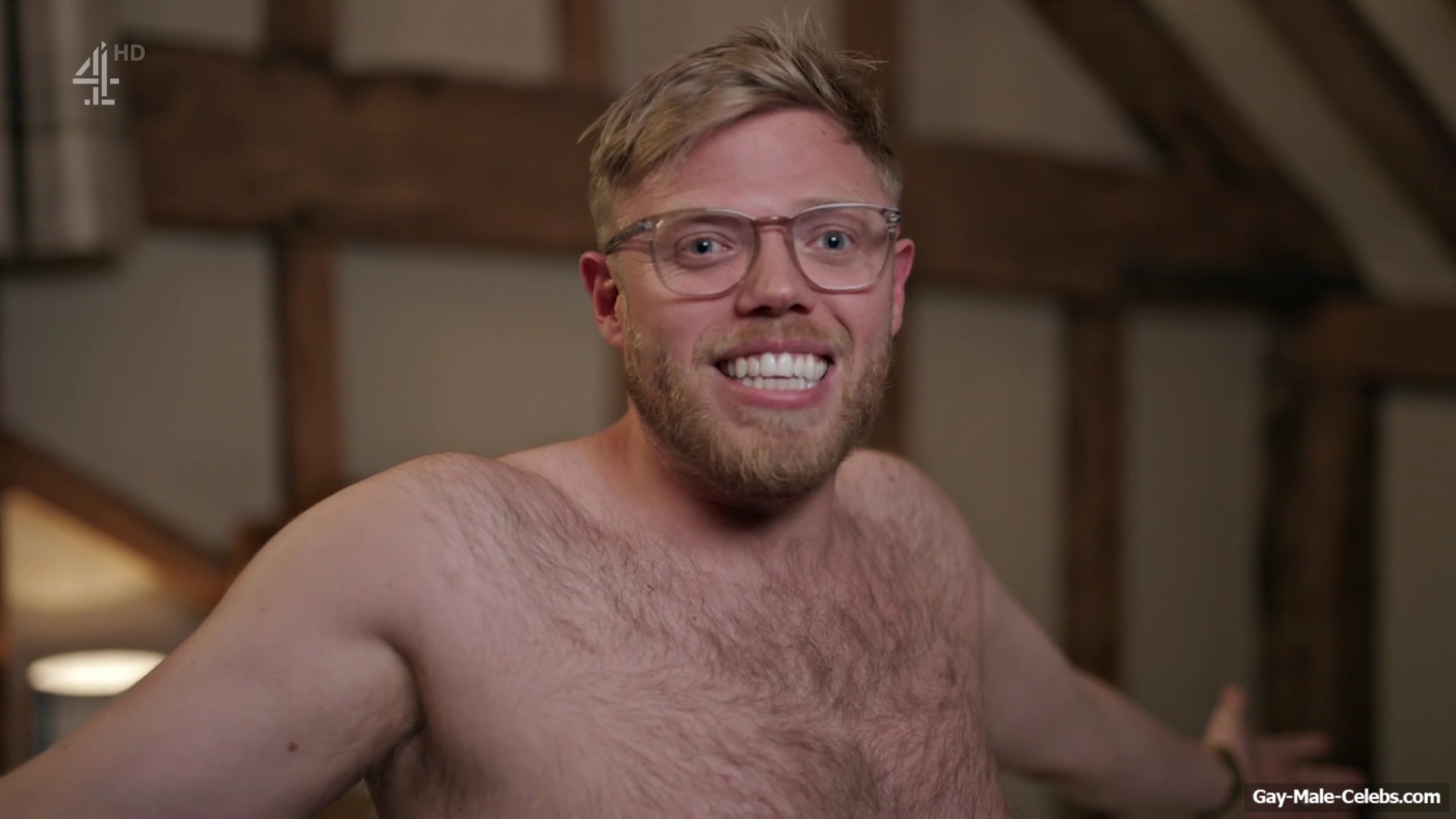 Rob Beckett and Romesh Ranganathan nude in Rob vs Romesh