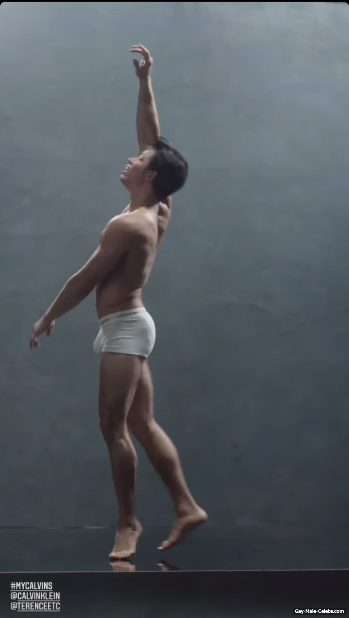 Anthony Ramos naked and bulge photos