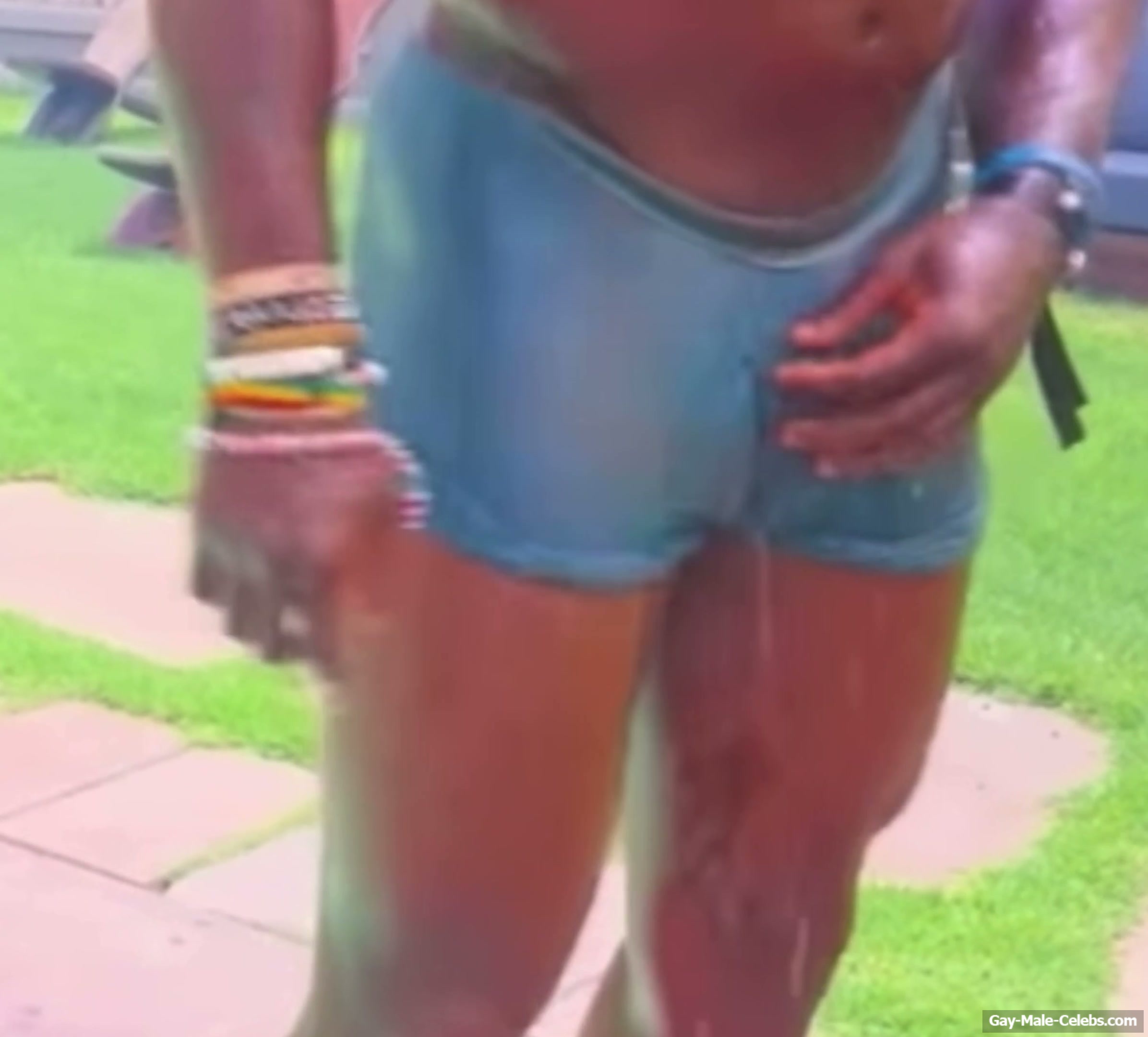 IShowSpeed Nude Penis Through Wet Shorts