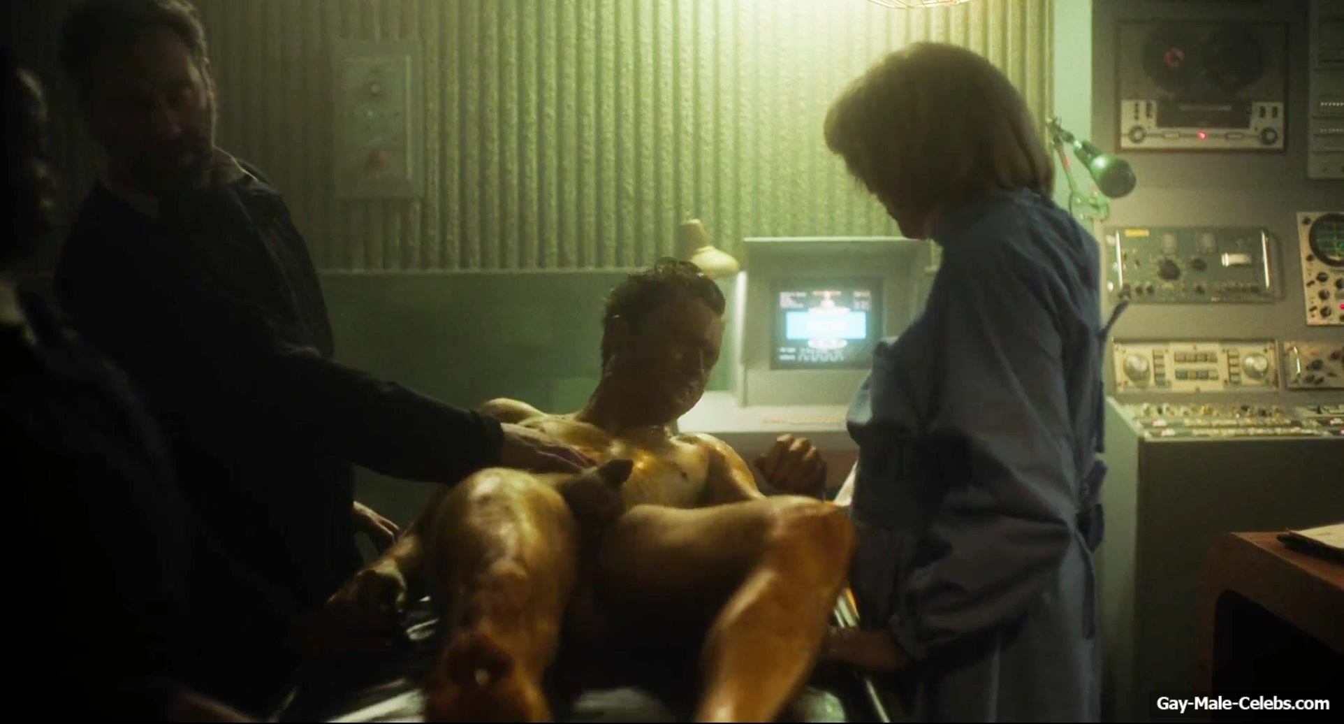 Jesse LaVercombe Frontal Nude in Honey Bunch