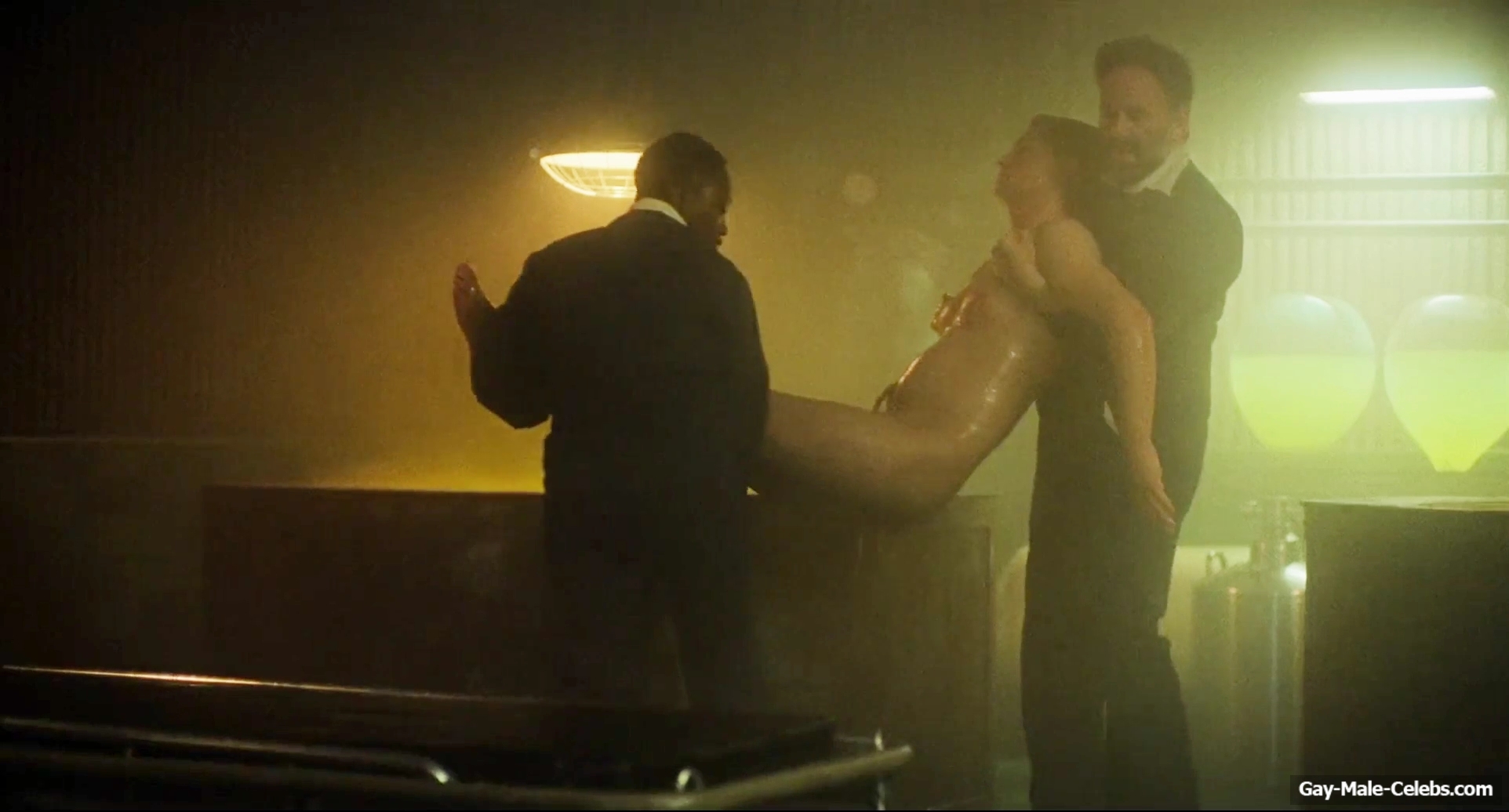 Jesse LaVercombe Frontal Nude in Honey Bunch